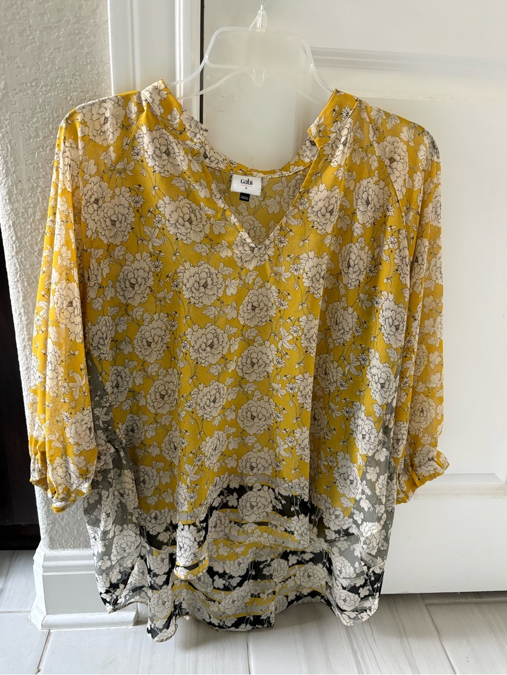 Cabi Amelia Yellow Floral V-Neck Tunic Top